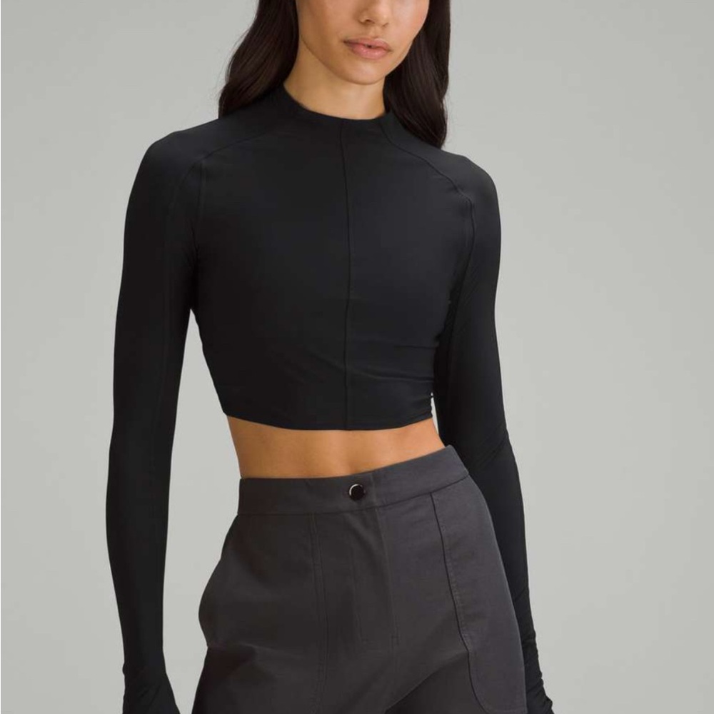 Lululemon Elegant Black Long Sleeve Crop Top medium